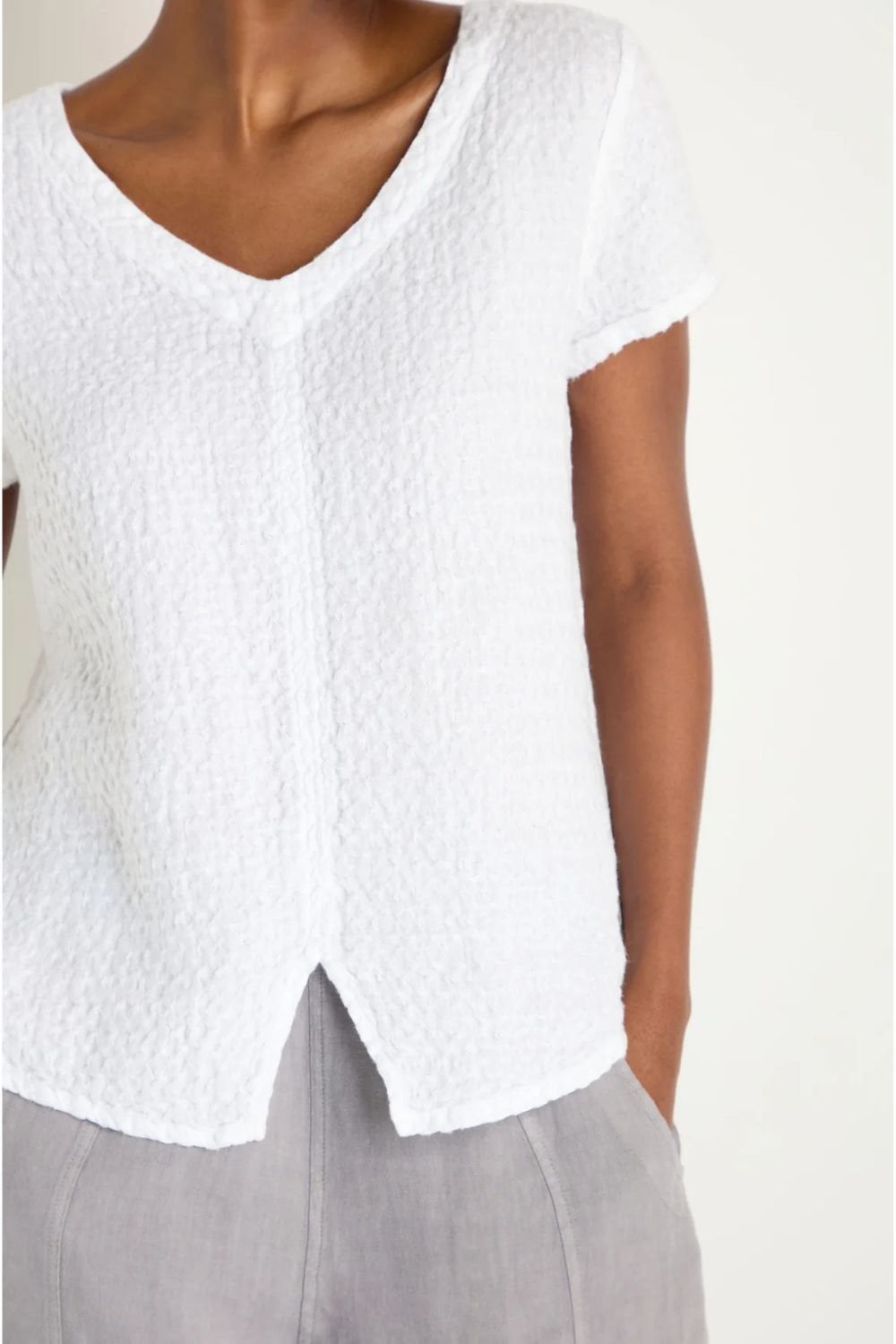 WAFFLE LINEN V NECK TOP | COL=WHITE