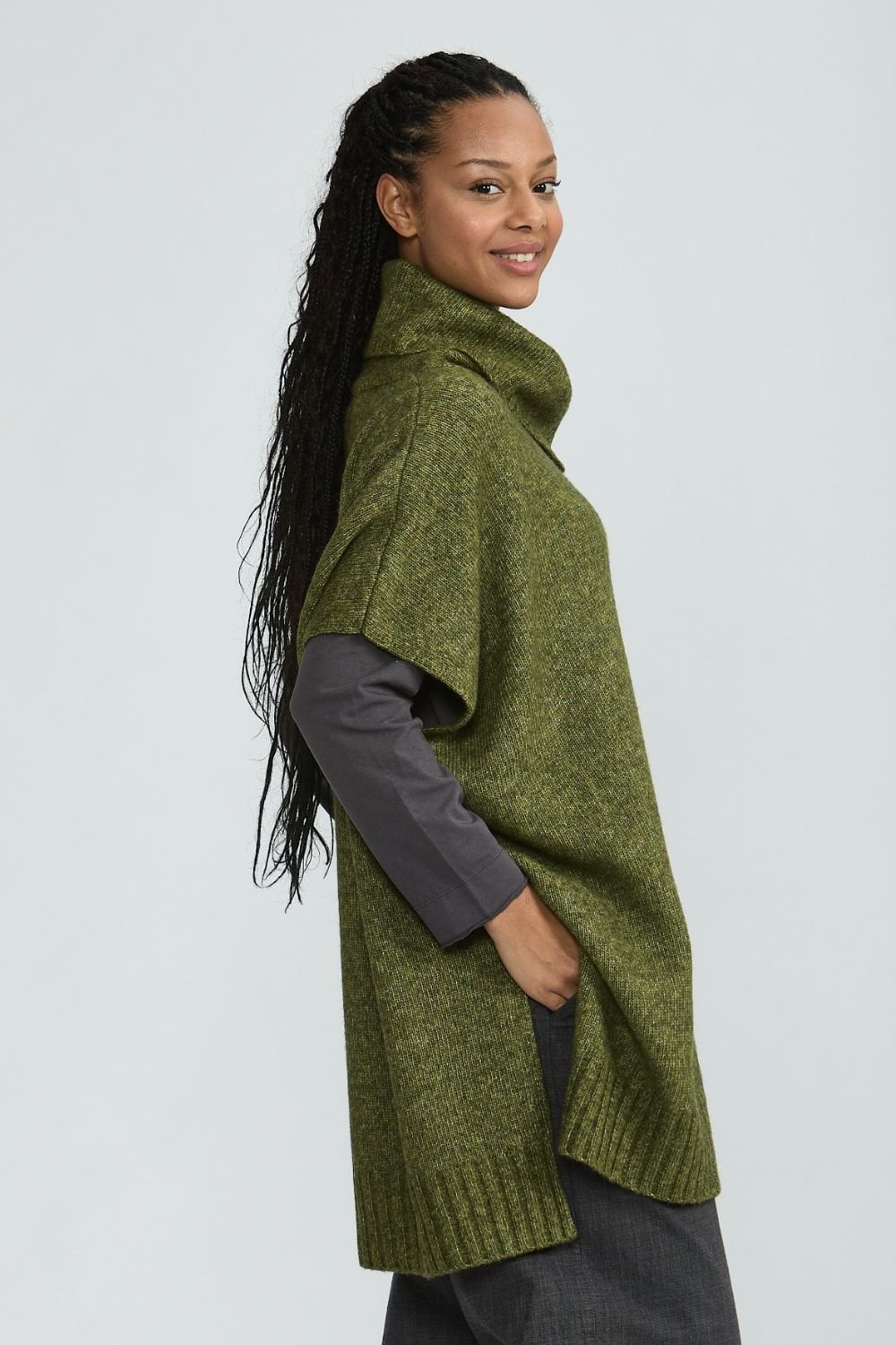 PONCHO | COL=PISTACHIO