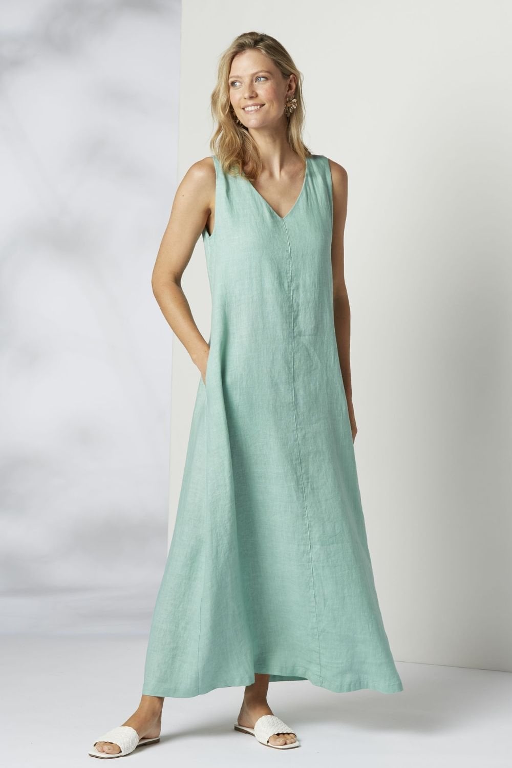 V NECK SLEEVELESS DRESS | COL=DEEP BLUE,LAGOON